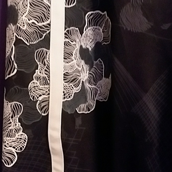 ☆☆ SOLD☆☆ Women's Plus Size Activewear - Picture 5 of 6